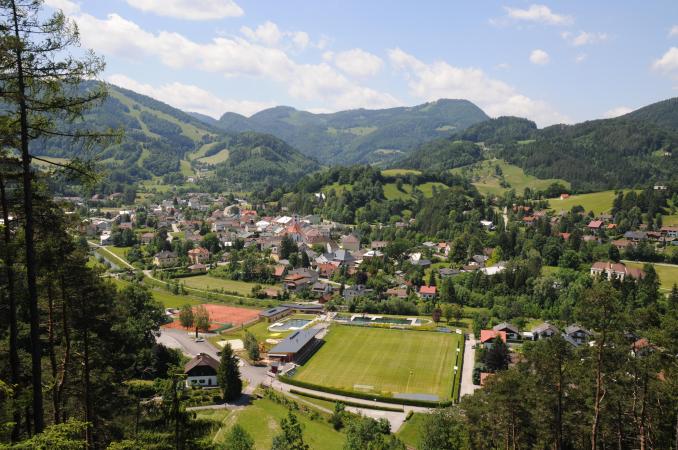 Bildnachweis: Türnitz mit Freizeitanlagen Foto: Marktgemeinde Türnitz